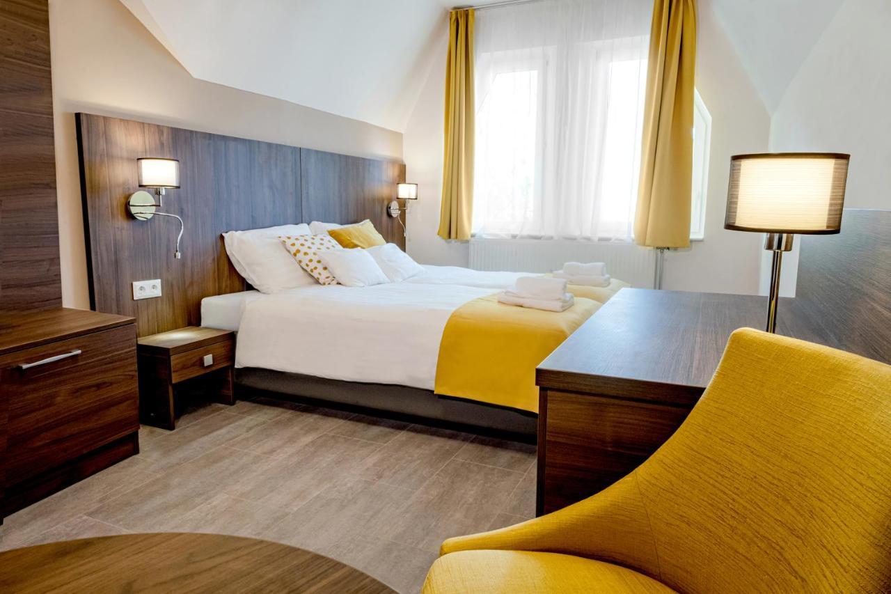 Furdo Hotel*** Залакарос Екстериор снимка